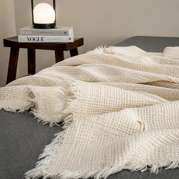 Elegant cotton blanket for bedroom and couch decoration
